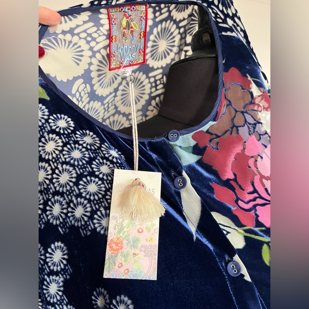 Johnny Was Sierra Burnout Cya Tunic Blue Floral. Size L. NWT! Trending 2025 - Picture 5 of 9